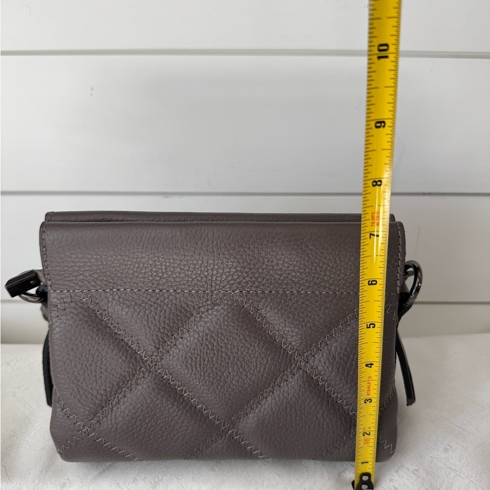 A Bellucci Quilted Leather Shoulder Bag/Cross Body - Picture 5 of 12